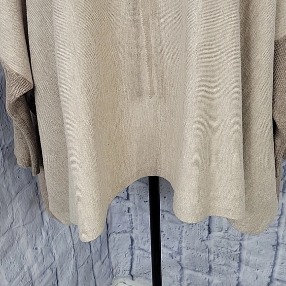 RENUAR Light Brown and Tan Poncho Sweater Large - Picture 3 of 8